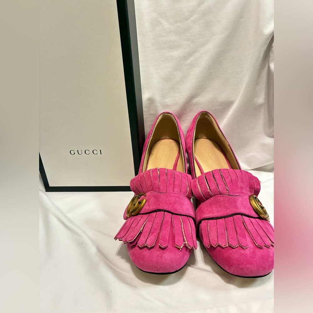 Gucci Fuchsia Suede Fringe Loafers